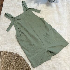 Green Sleeveless Romper with Pockets